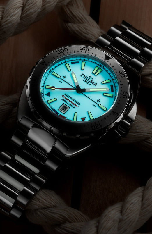 Lume shot of the DELMA Oceanmaster Oliver Heer Ocean Racing.